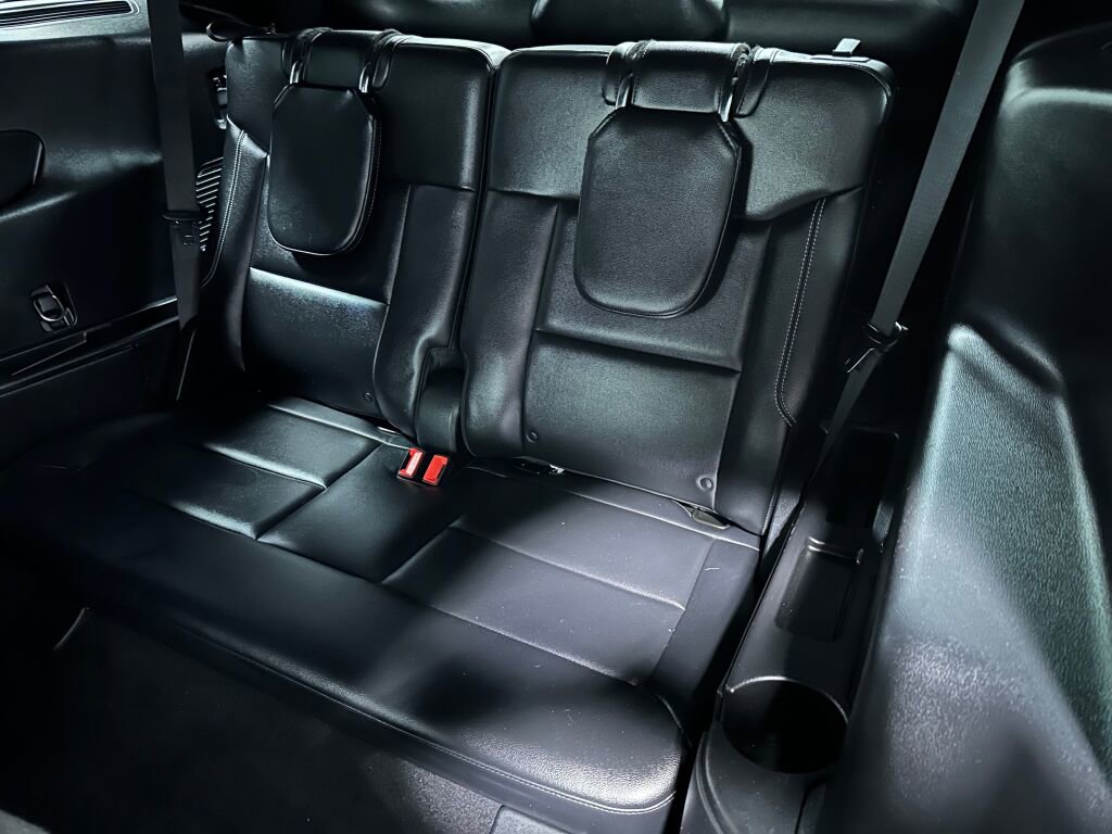 Used 2020 Ford Explorer ST AWD/4WD image 11