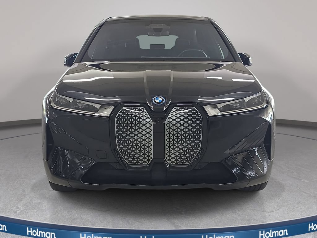 Used 2024 BMW iX xDrive50 w/ Sport Package AWD/4WD image 3