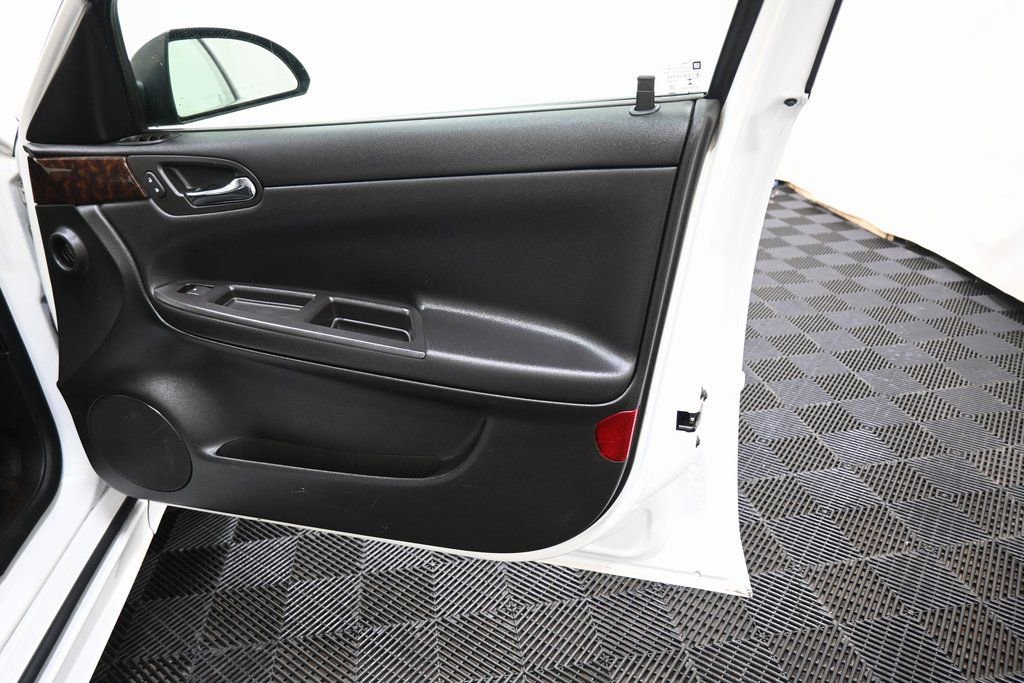 Used 2014 Chevrolet Impala Limited LS image 23