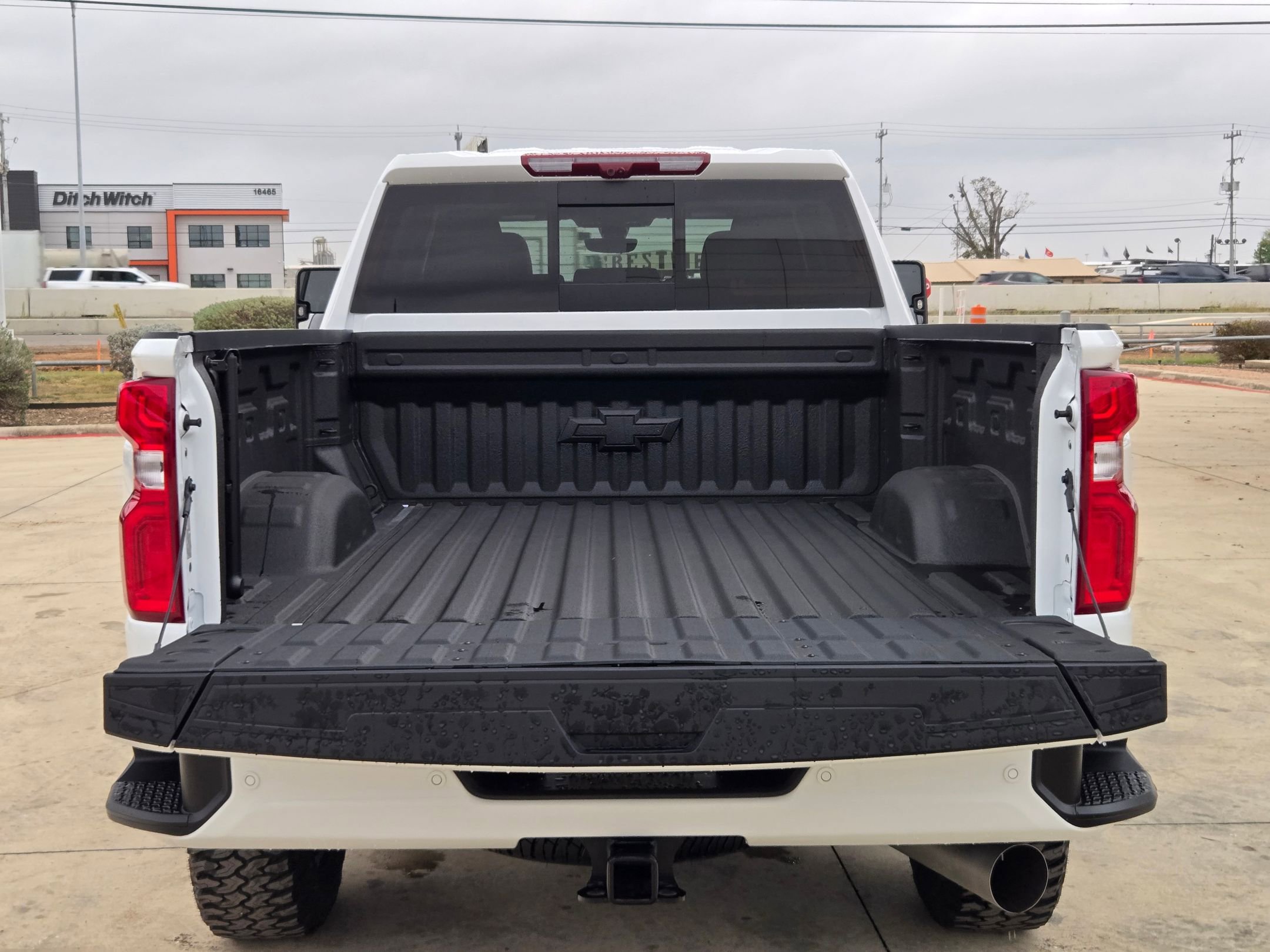 Certified 2022 Chevrolet Silverado 2500 LTZ w/ LTZ Plus Package image 27