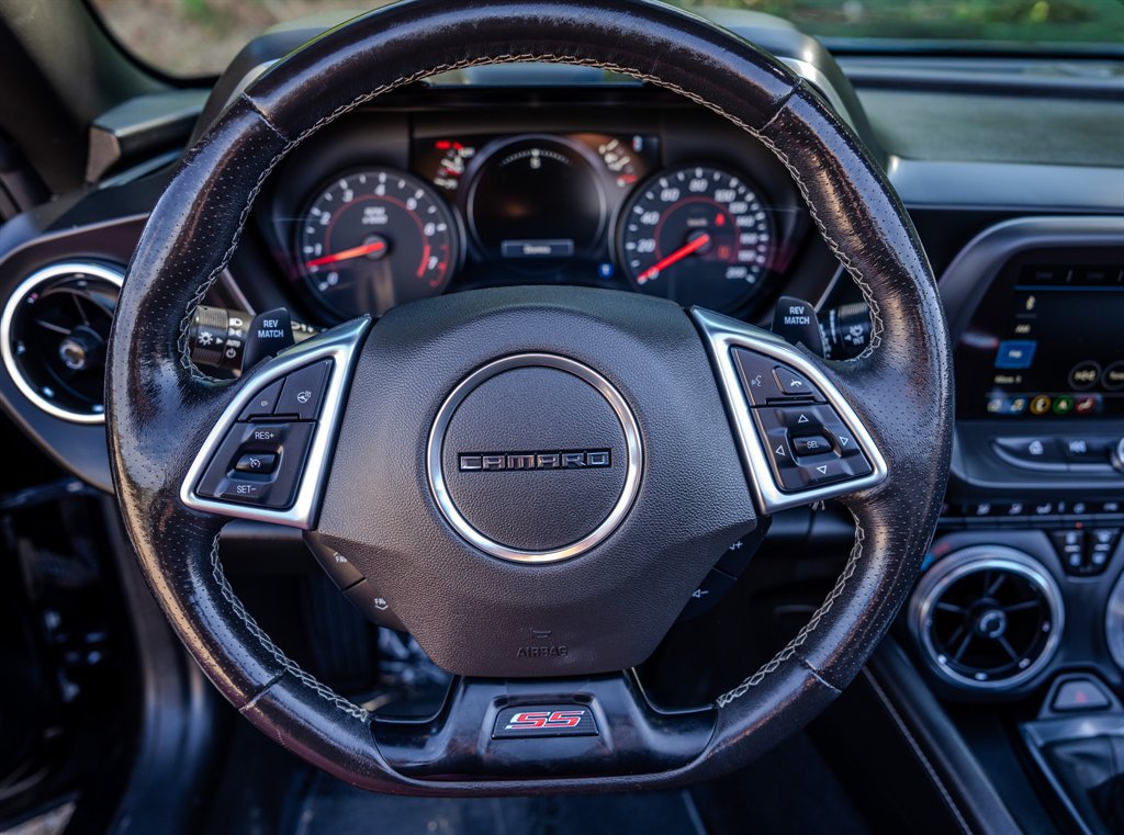 Used 2019 Chevrolet Camaro SS w/ LPO, Camaro Insignia Package RWD image 19