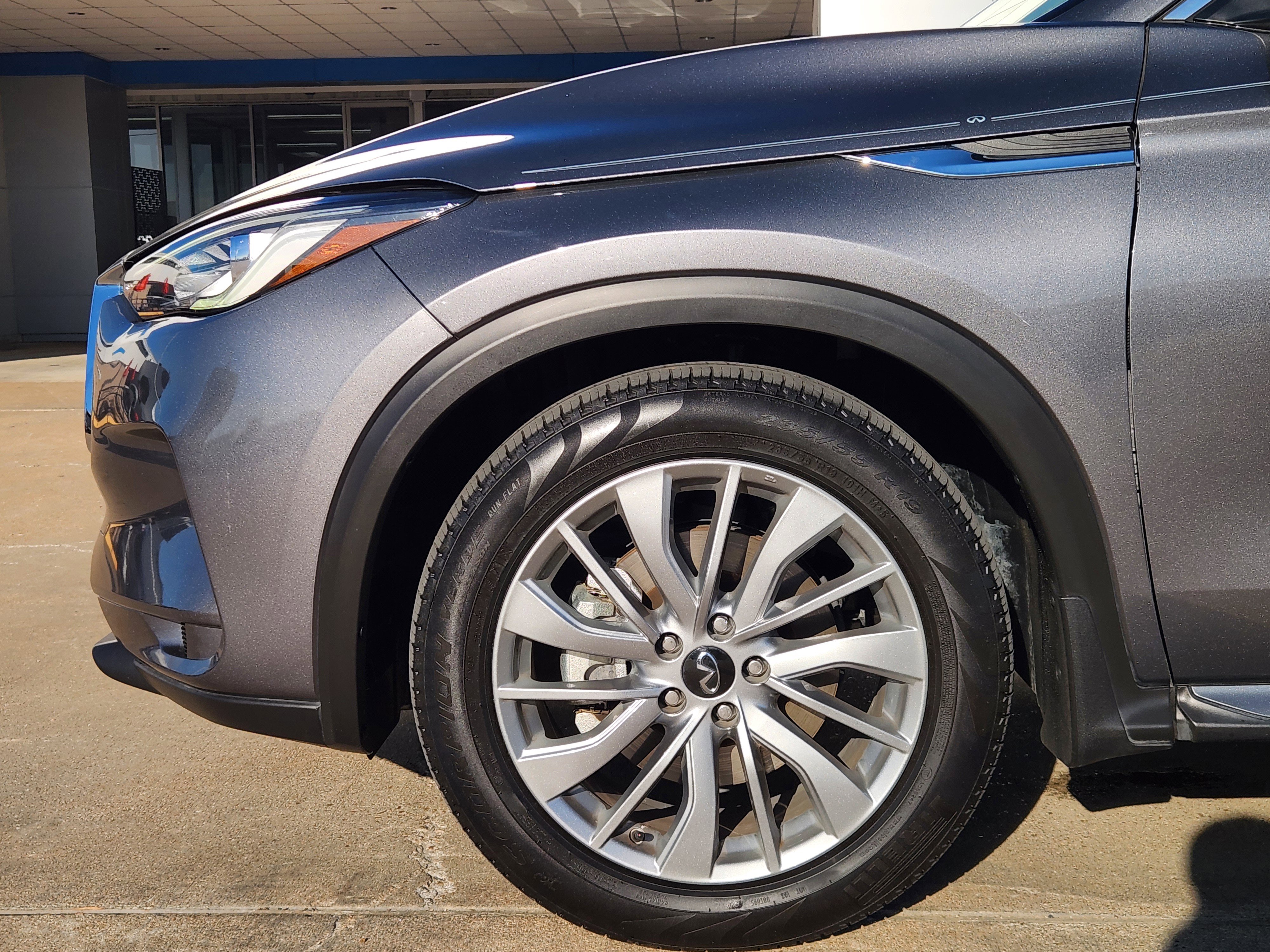 Used 2023 INFINITI QX50 Luxe AWD/4WD image 9