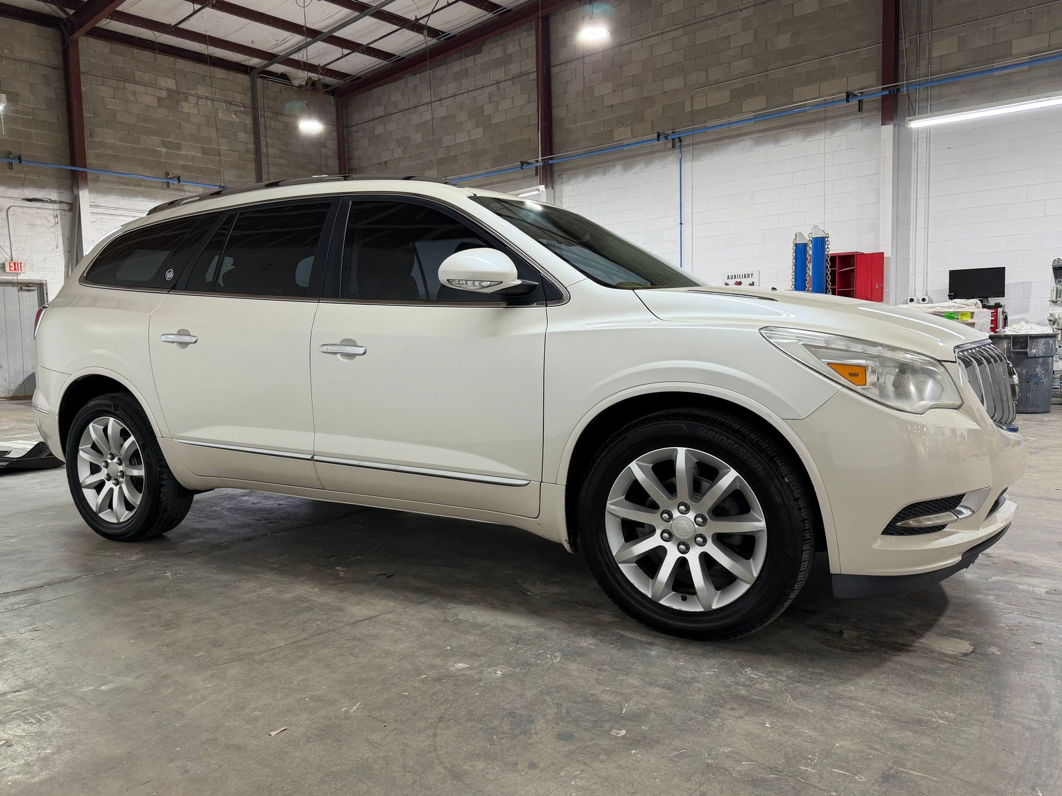 Used 2014 Buick Enclave Premium FWD image 7