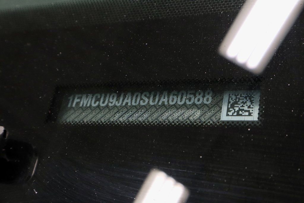 Used 2025 Ford Escape Platinum image 33