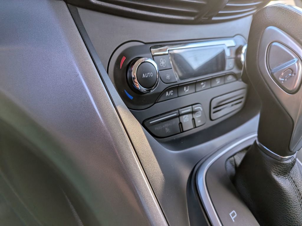 Used 2016 Ford C-MAX SE image 25