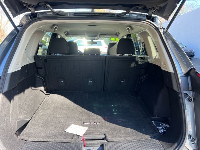 Used 2023 Nissan Rogue SV image 20