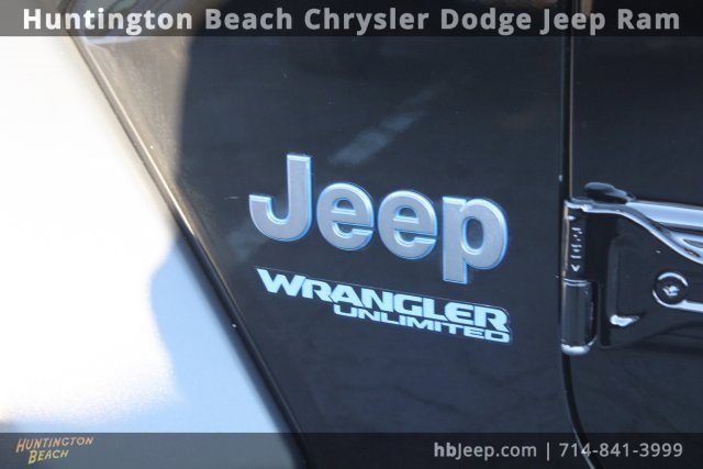 Used 2022 Jeep Wrangler Unlimited Rubicon 4xe w/ Cold Weather Group image 7