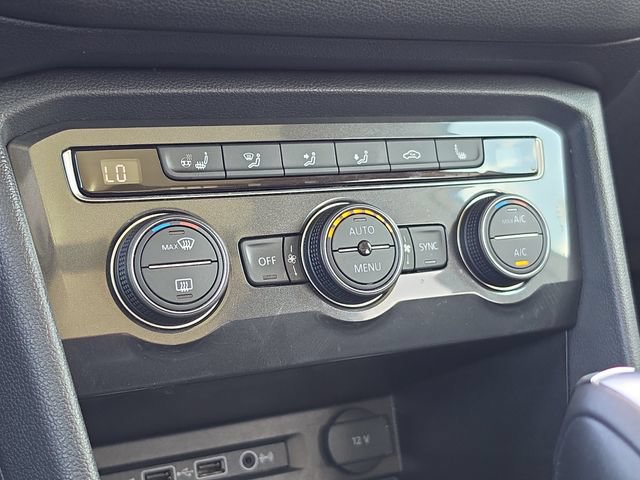 Used 2018 Volkswagen Tiguan SEL Premium AWD/4WD image 27