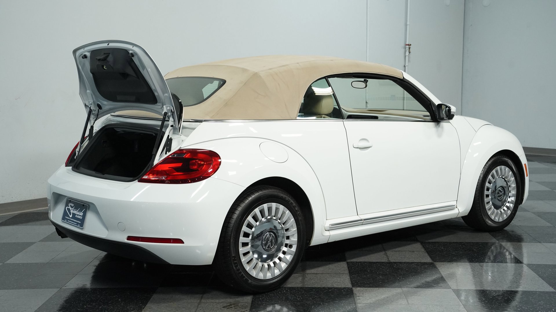 Used 2014 Volkswagen Beetle 1.8T image 37