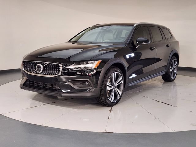 New 2026 Volvo V60 B5 Cross Country Plus w/ Protection Package Premier AWD/4WD image 1