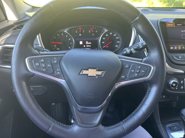 Used 2022 Chevrolet Equinox LT AWD/4WD image 18