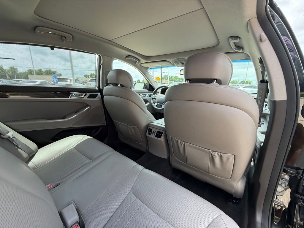 Used 2017 Genesis G80 3.8 w/ Option Group 02 RWD image 25
