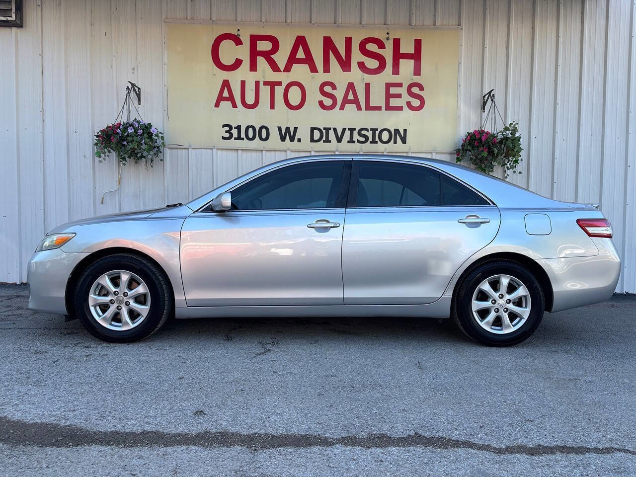 Used 2011 Toyota Camry LE w/ LE Extra-Value Pkg image 1