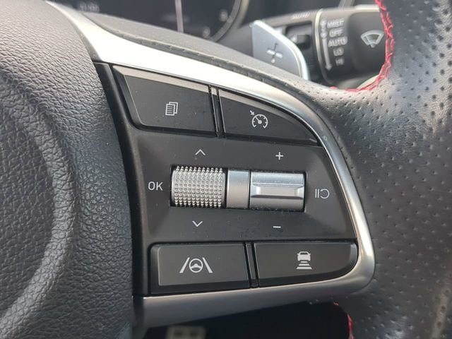 Used 2023 Genesis G70 2.0T w/ Sport Prestige Package image 25