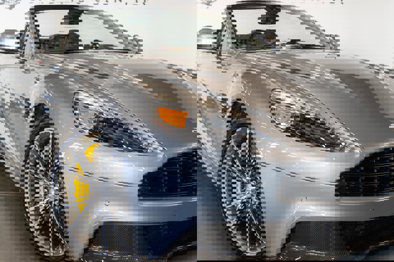 Used 2014 Aston Martin Vanquish Volante image 33