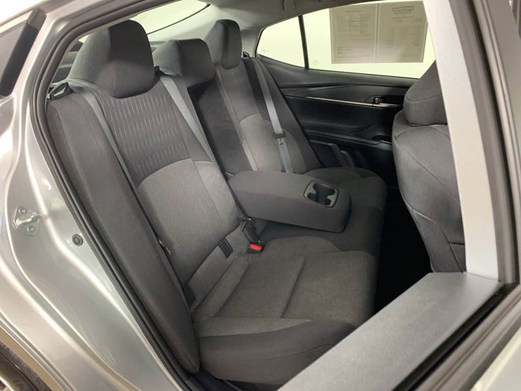 Used 2025 Toyota Camry LE image 35
