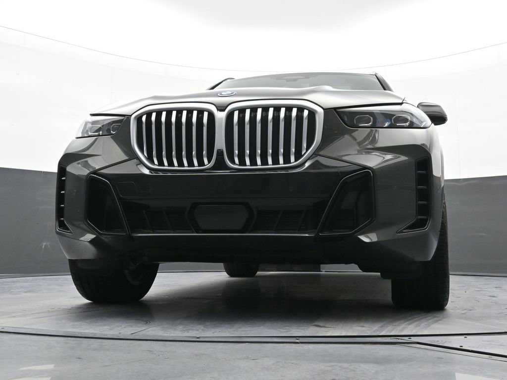New 2026 BMW X5 xDrive50e w/ M Sport Package AWD/4WD image 25