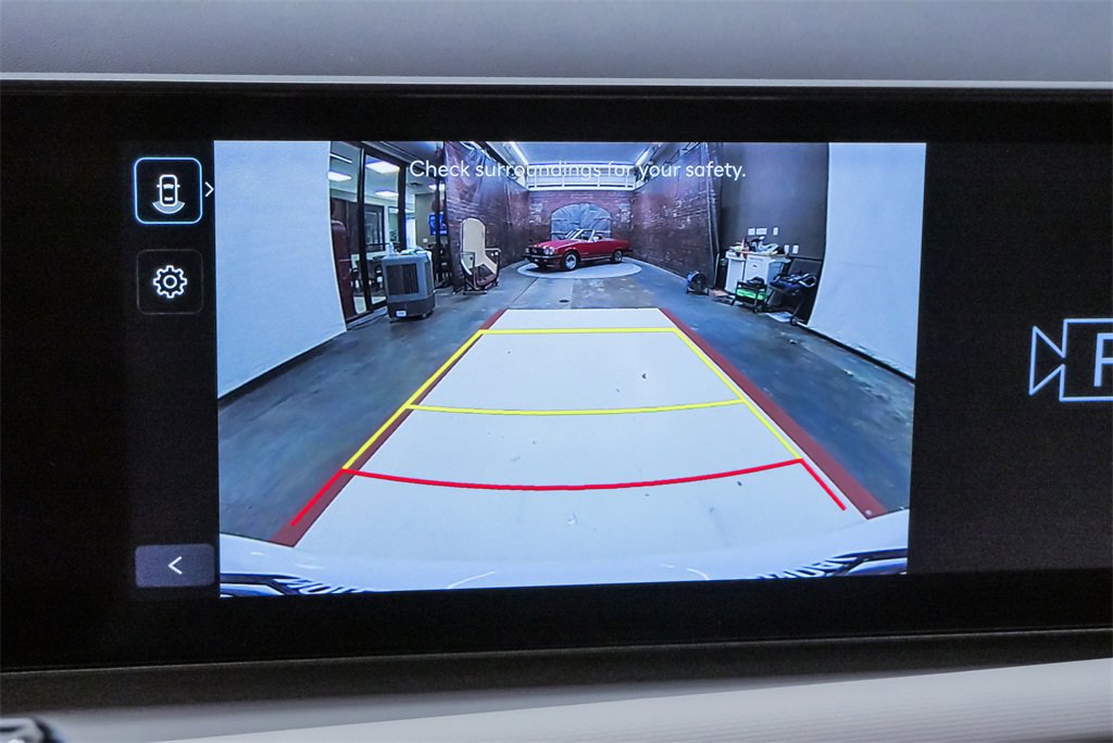 Certified 2025 Hyundai Tucson SE image 23