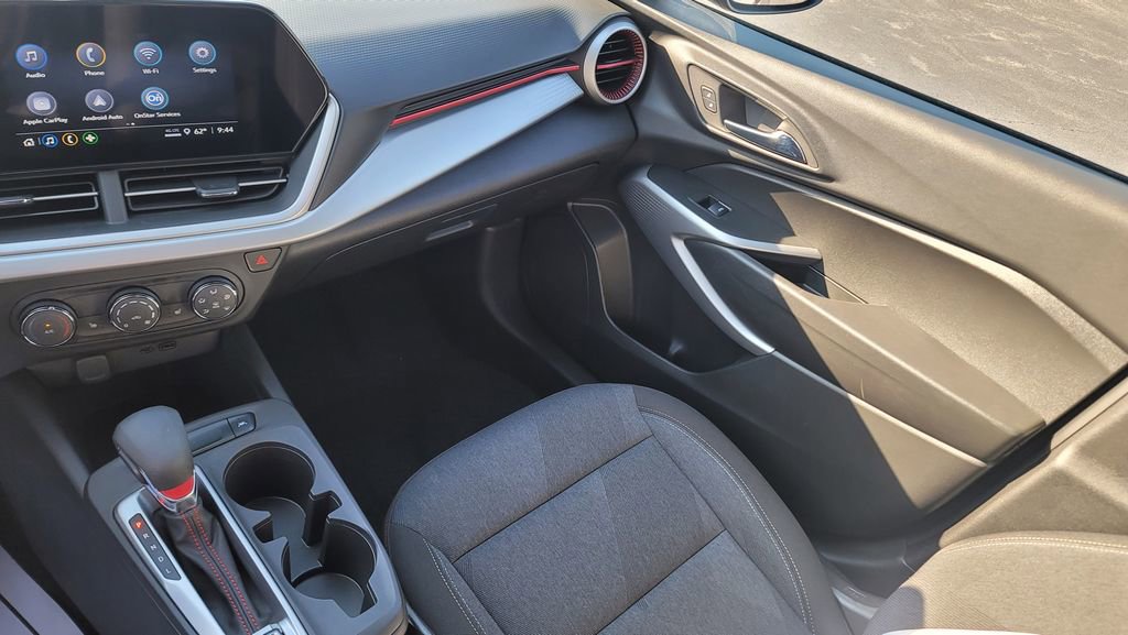 Used 2024 Chevrolet Trax RS w/ Driver Confidence Package image 23