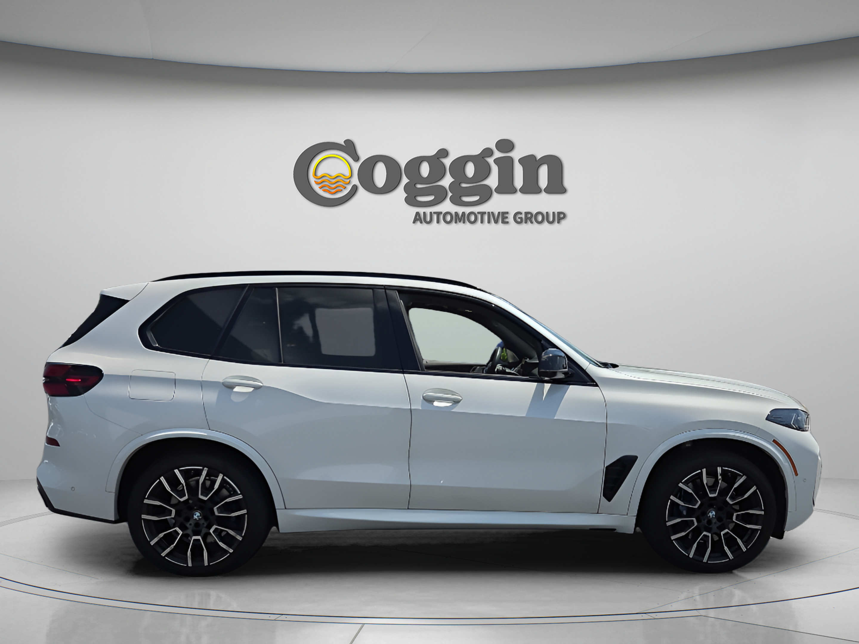 Certified 2025 BMW X5 M60i w/ Executive Package AWD/4WD image 6