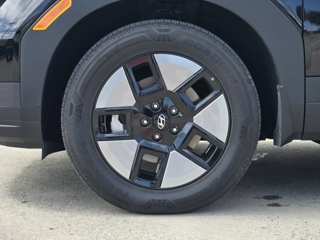 Certified 2026 Hyundai Santa Fe SE FWD image 11