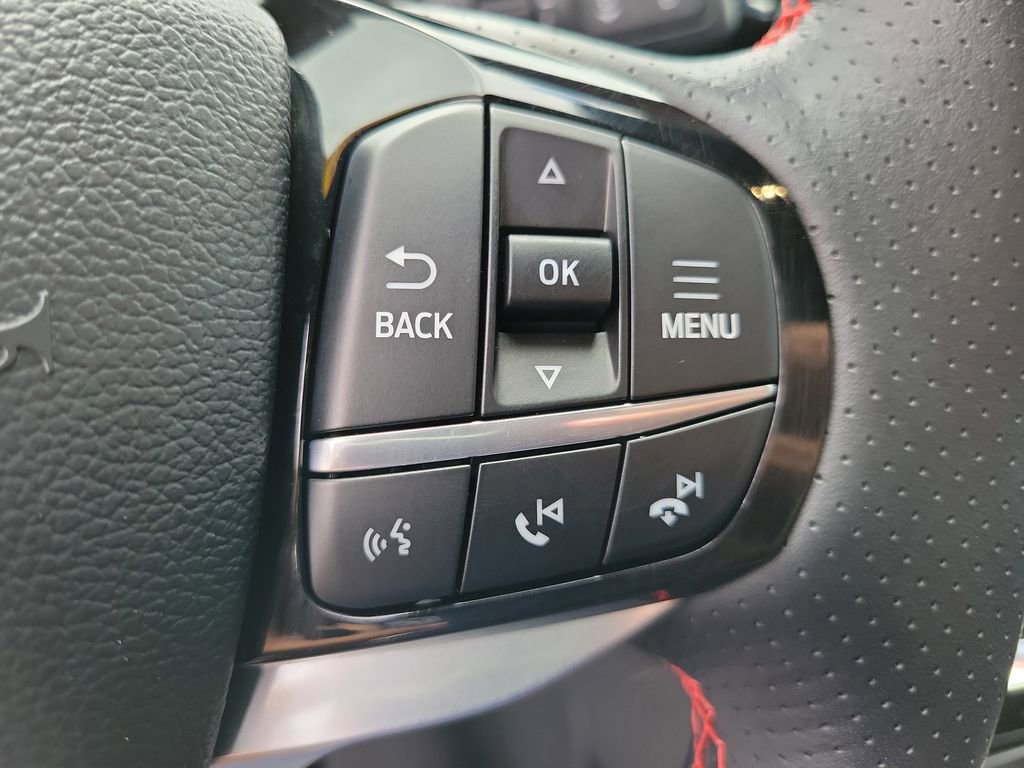 Used 2023 Ford Explorer ST-Line w/ Class IV Trailer Tow Package RWD image 24