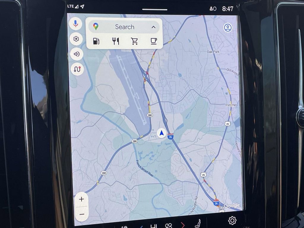 Used 2023 Volvo XC60 B5 Plus w/ Climate Package image 17