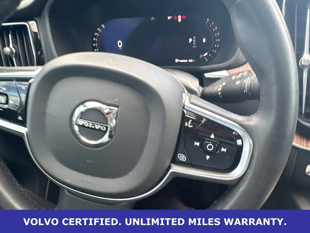 Certified 2023 Volvo XC60 B5 Plus AWD/4WD image 22