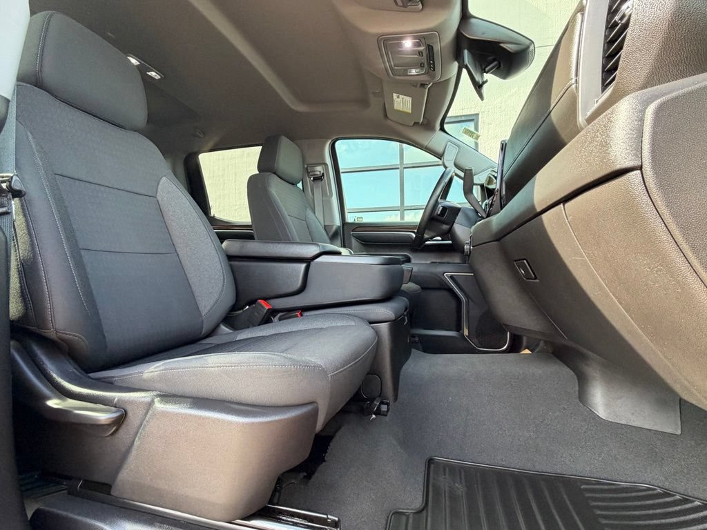 Used 2024 Chevrolet Silverado 1500 RST AWD/4WD image 21