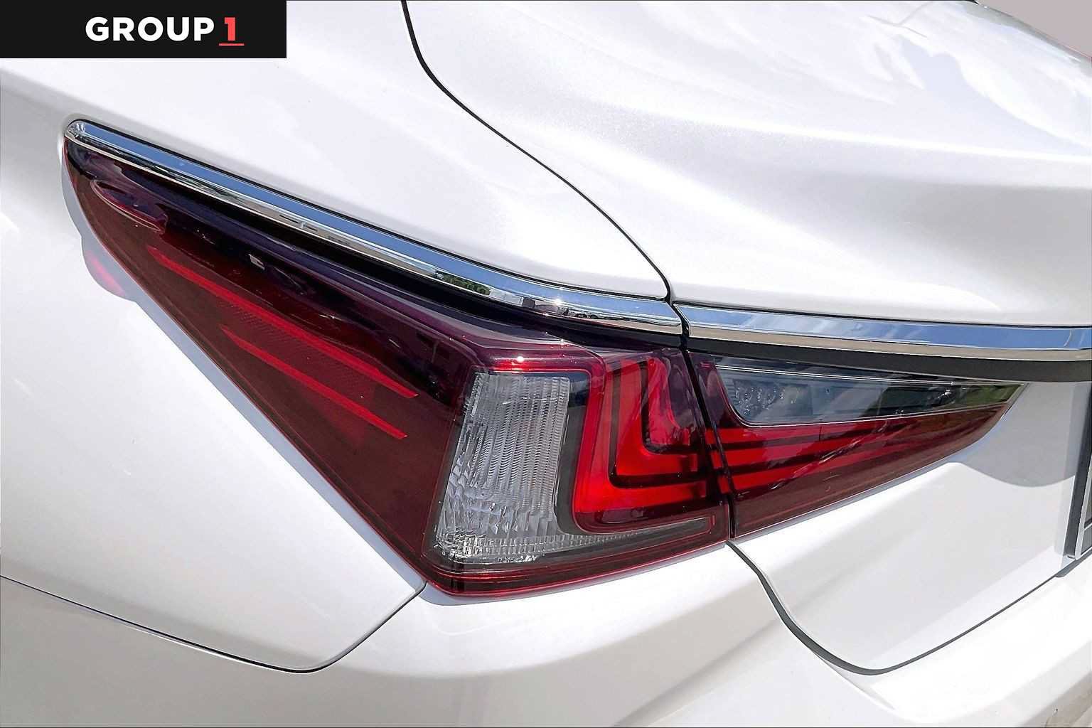 Used 2025 Lexus ES 350 w/ Premium Package FWD image 26