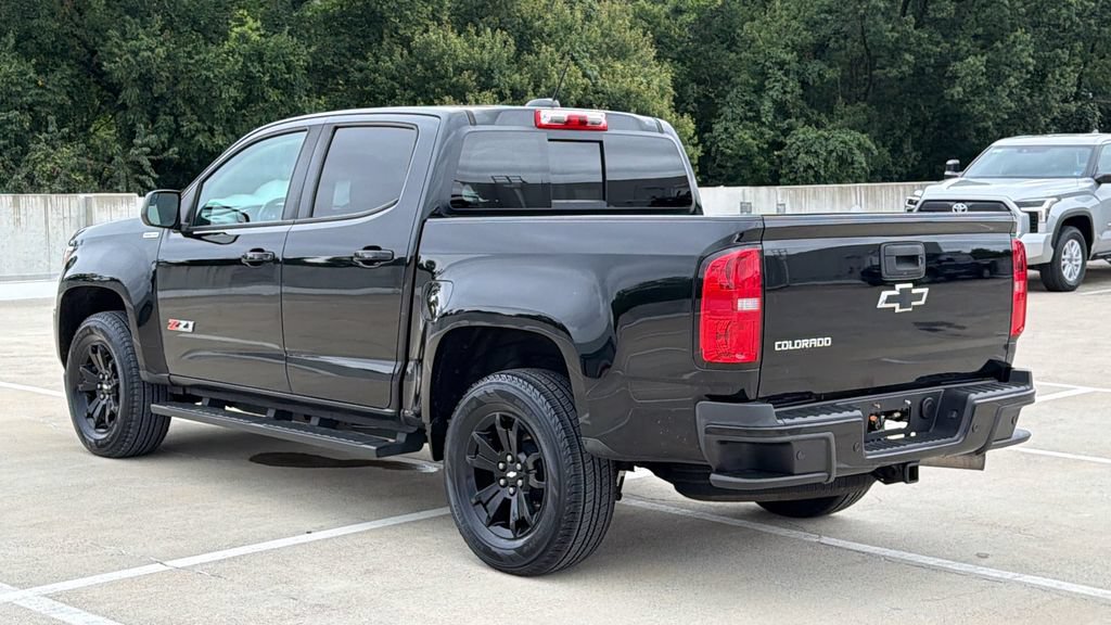 Used 2020 Chevrolet Colorado Z71 w/ Z71 Midnight Edition AWD/4WD image 3