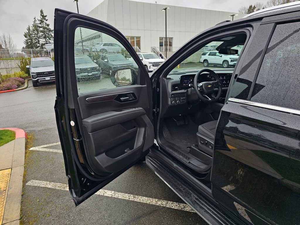 New 2026 Chevrolet Suburban LS w/ Max Trailering Package image 20