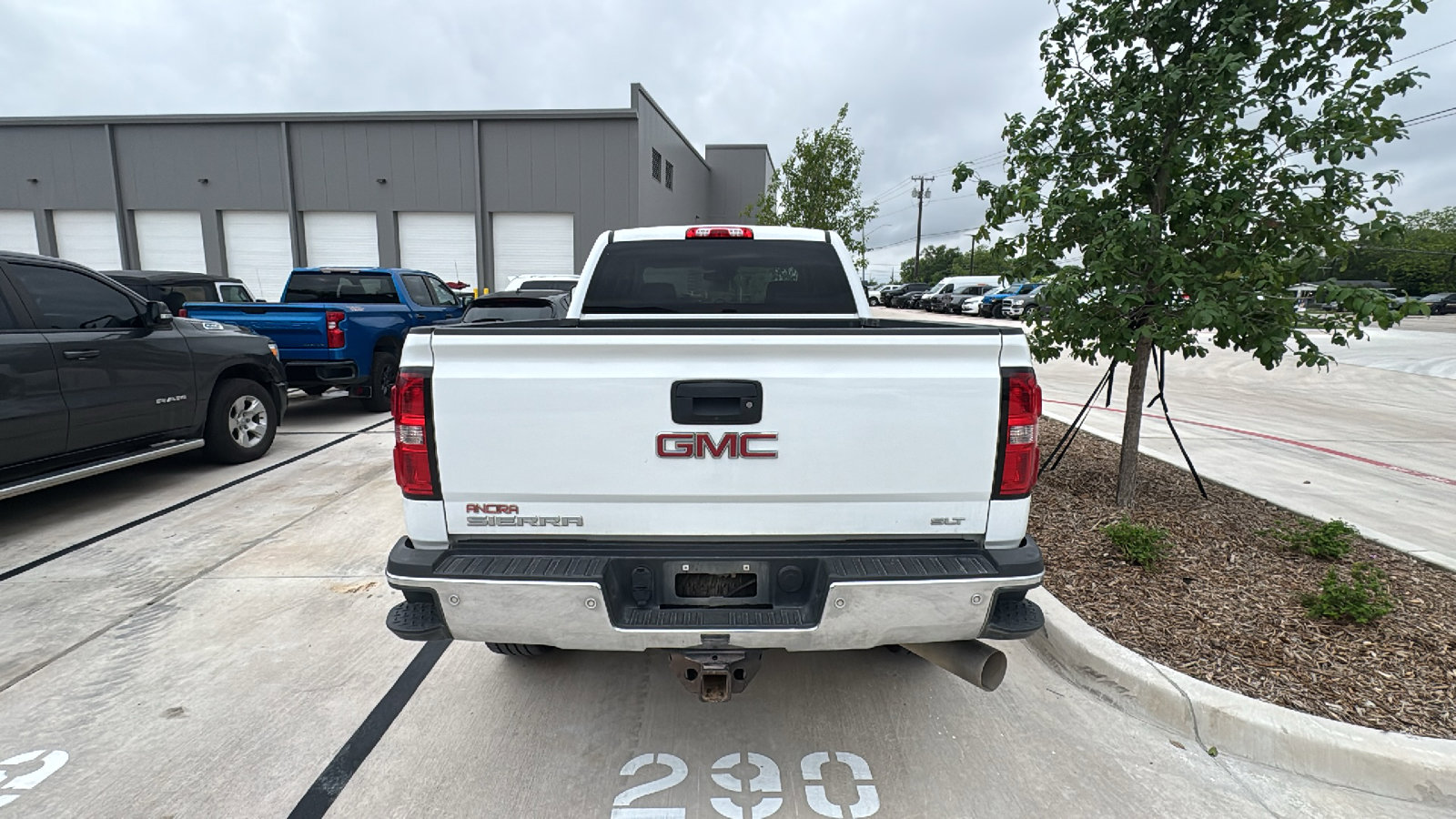 Used 2016 GMC Sierra 2500 SLT w/ Duramax Plus Package AWD/4WD image 5