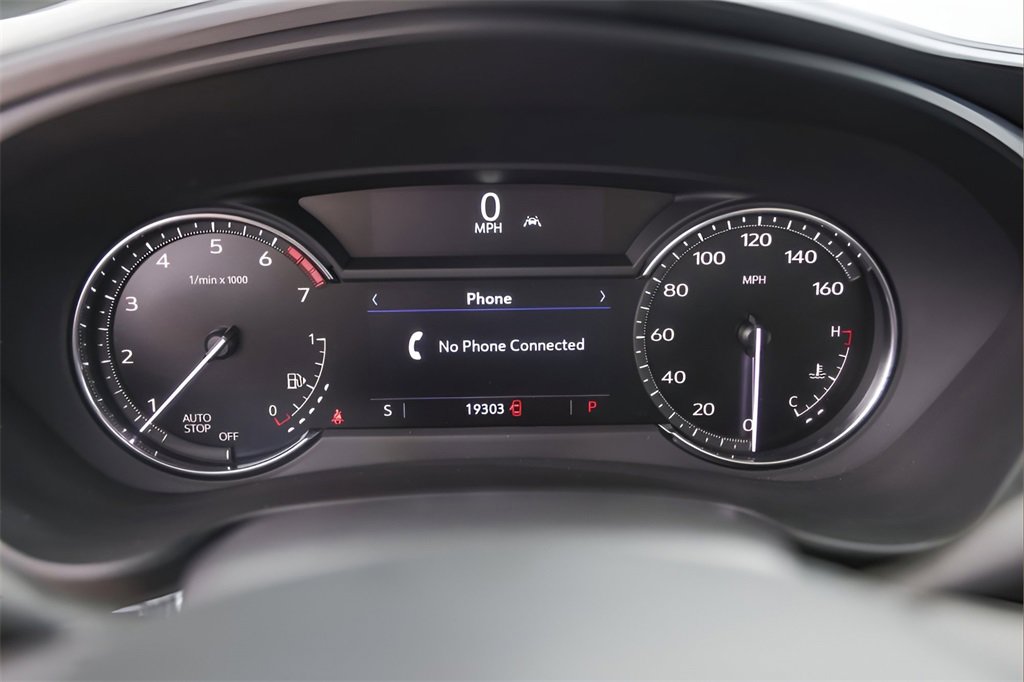 Used 2023 Cadillac XT4 Luxury w/ Driver Awareness Package image 11