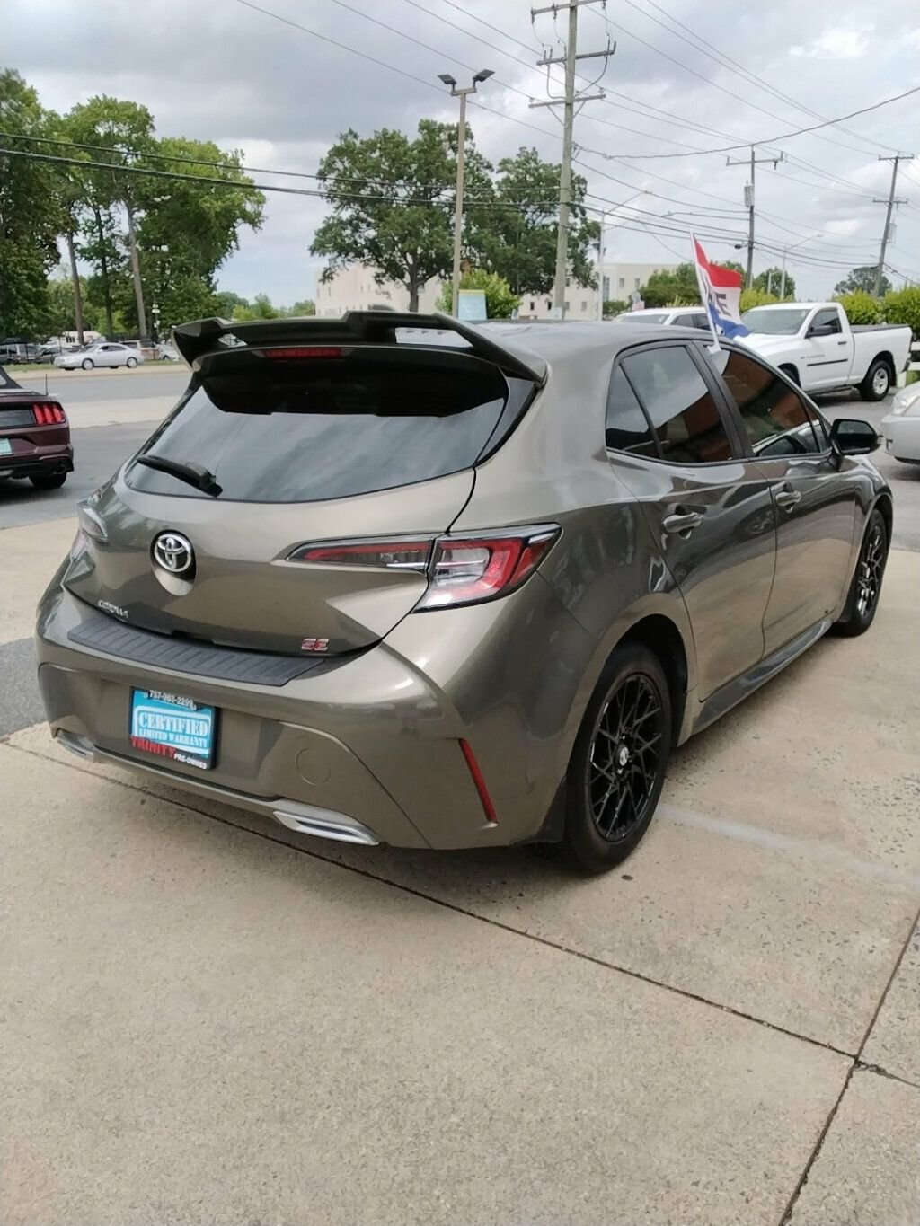 Used 2019 Toyota Corolla SE FWD image 4