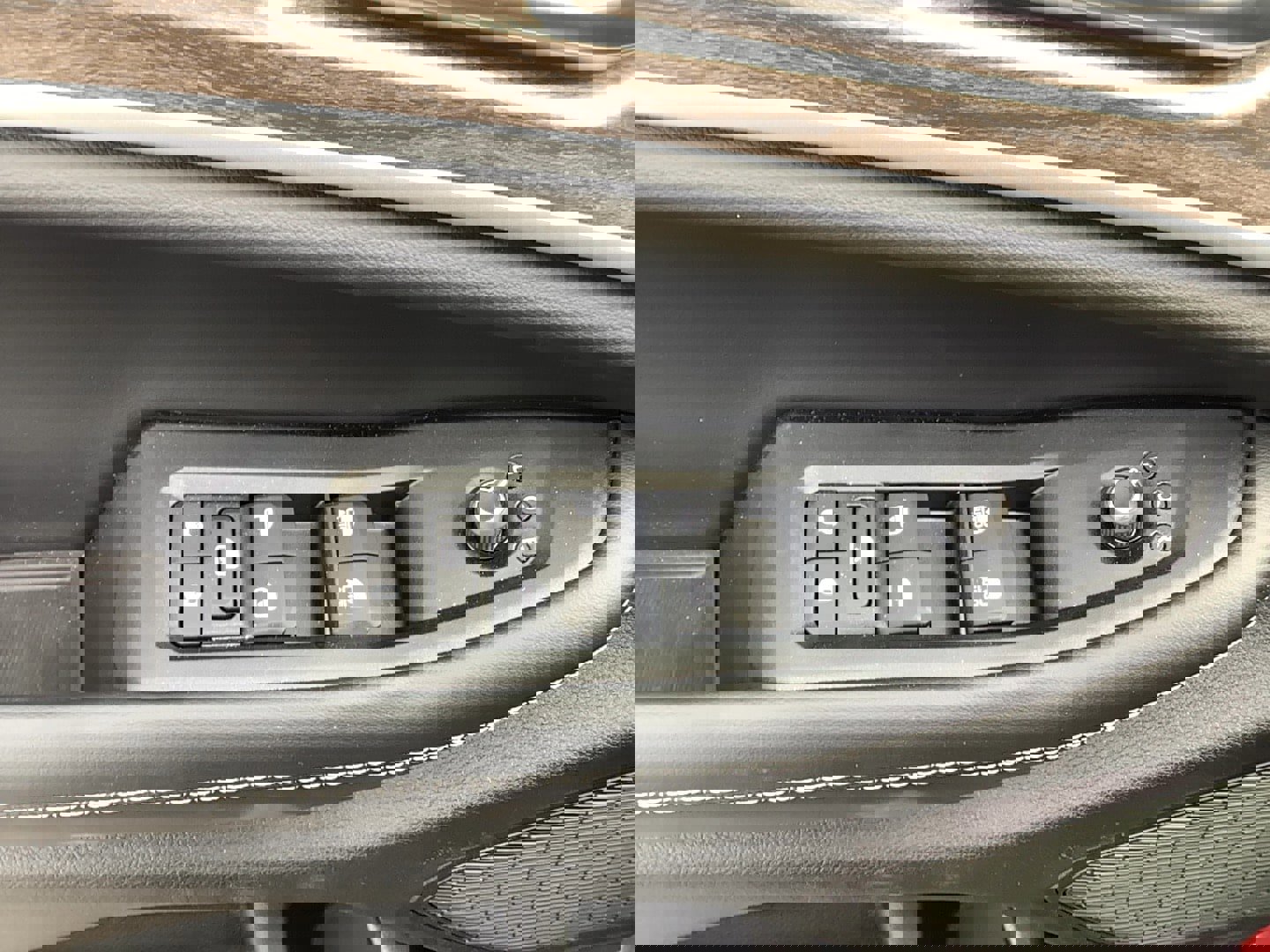 New 2026 Jeep Grand Cherokee Altitude image 10