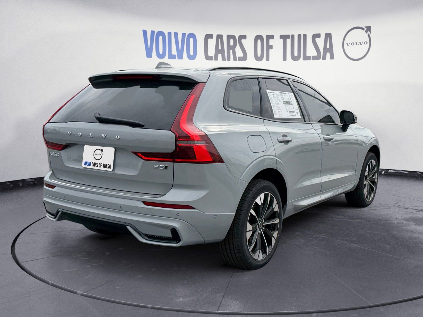 New 2026 Volvo XC60 B5 Plus w/ Protection Package Premier image 5