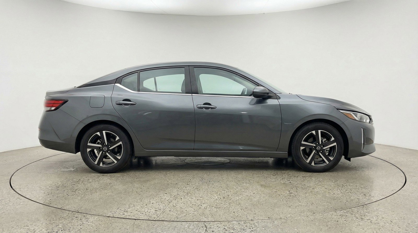 Used 2025 Nissan Sentra SV image 11