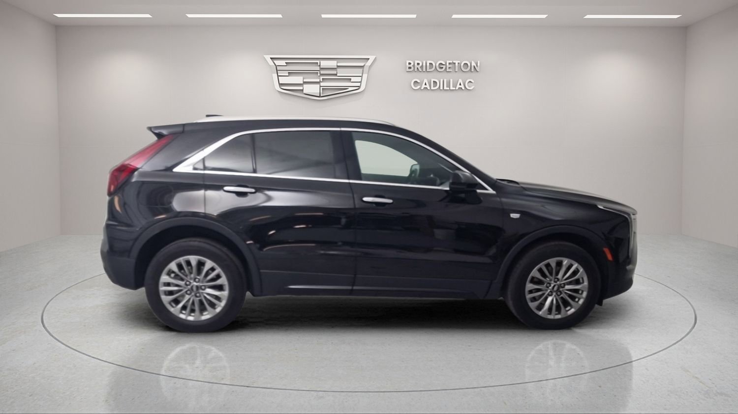 Used 2024 Cadillac XT4 Premium Luxury image 8