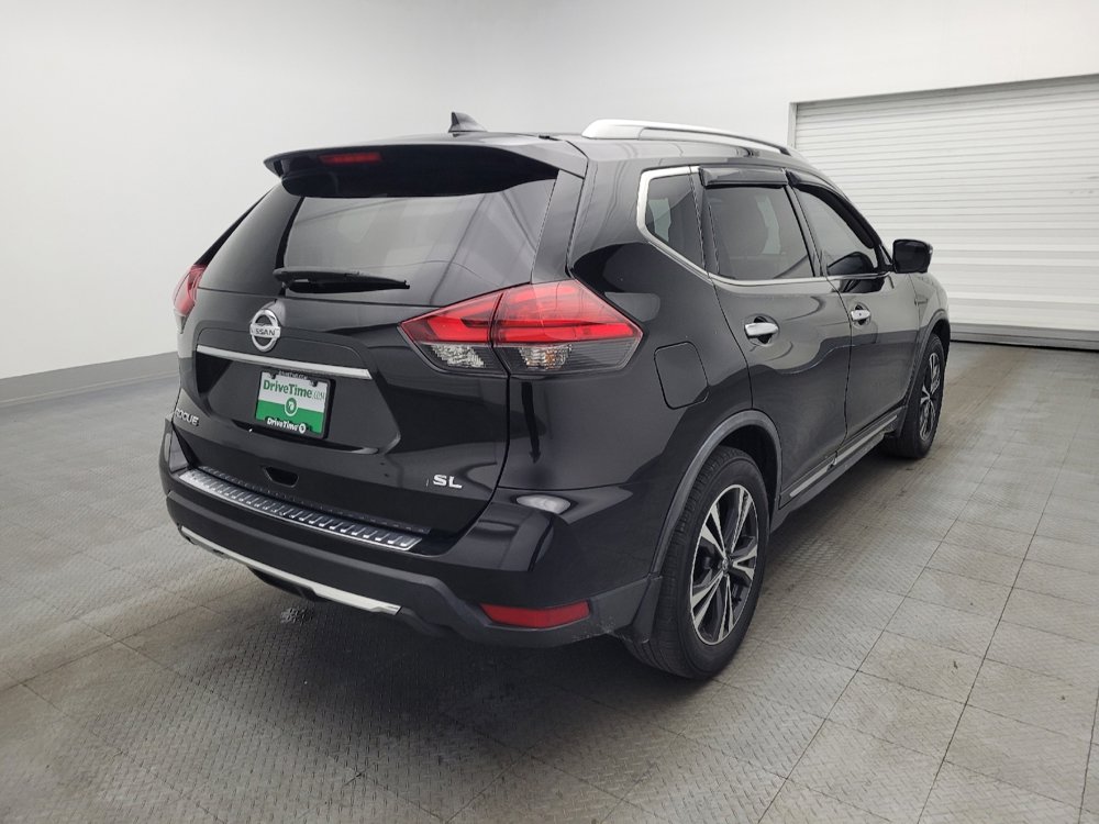 Used 2017 Nissan Rogue SL image 9