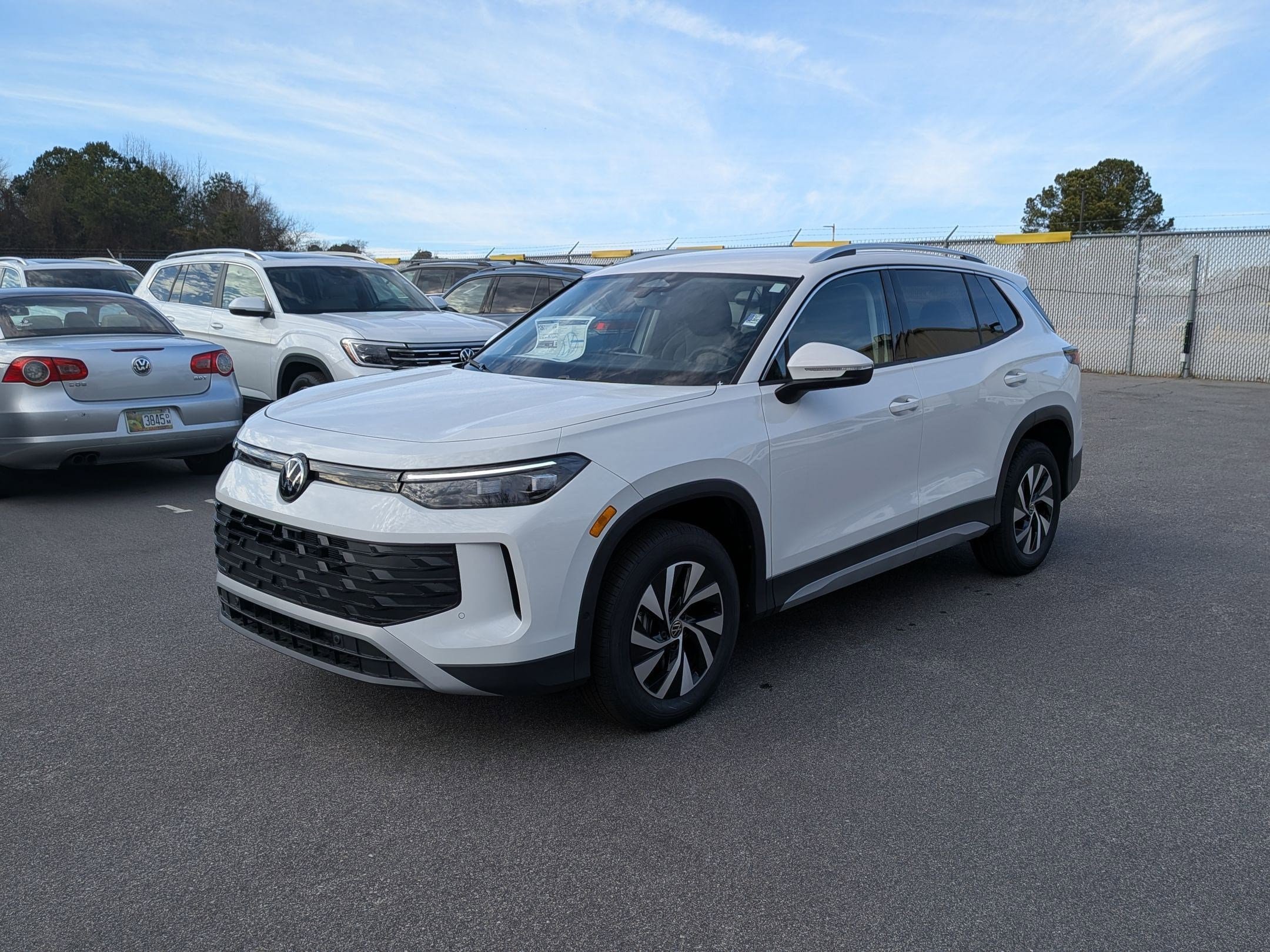 New 2026 Volkswagen Tiguan S AWD/4WD image 7