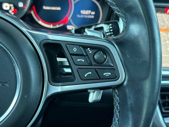 Used 2018 Porsche Panamera 4S AWD/4WD image 31