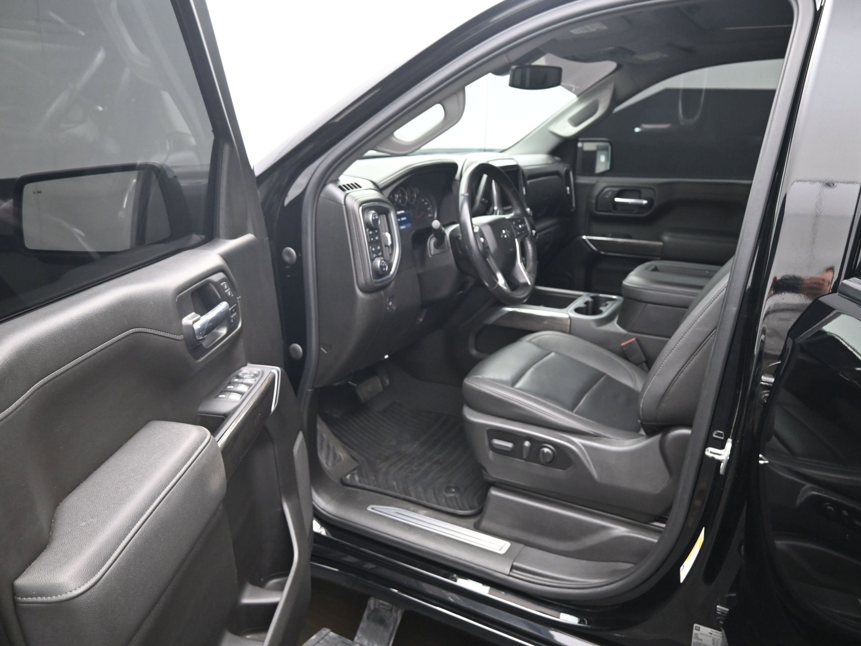 Used 2021 Chevrolet Silverado 1500 LTZ w/ LPO, Dark Essentials Package image 12