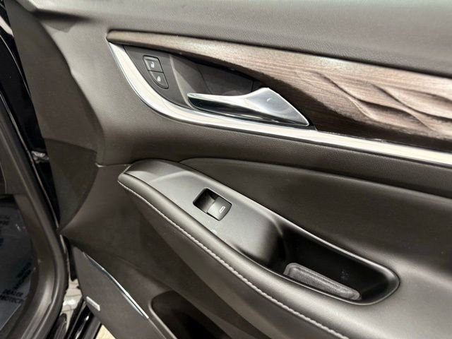 Used 2023 Buick Enclave Avenir w/ Avenir Technology Package AWD/4WD image 24