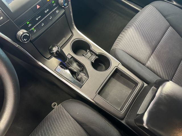 Used 2016 Toyota Camry LE FWD image 24