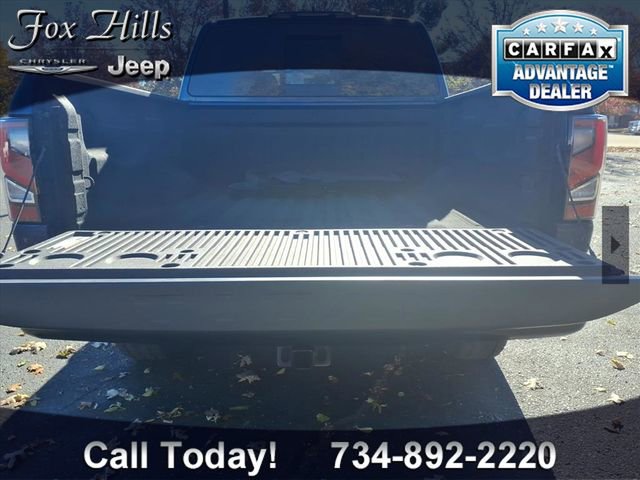 Used 2024 Nissan Titan PRO-4X w/ Off Road Protection Package image 10