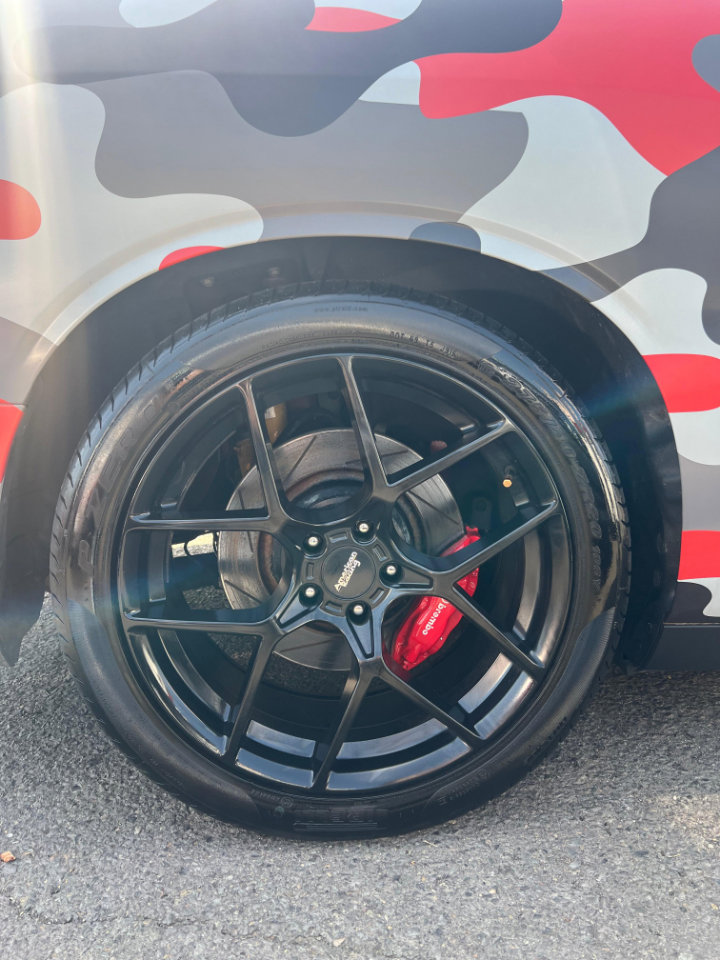 Used 2017 Dodge Challenger SRT Hellcat image 13