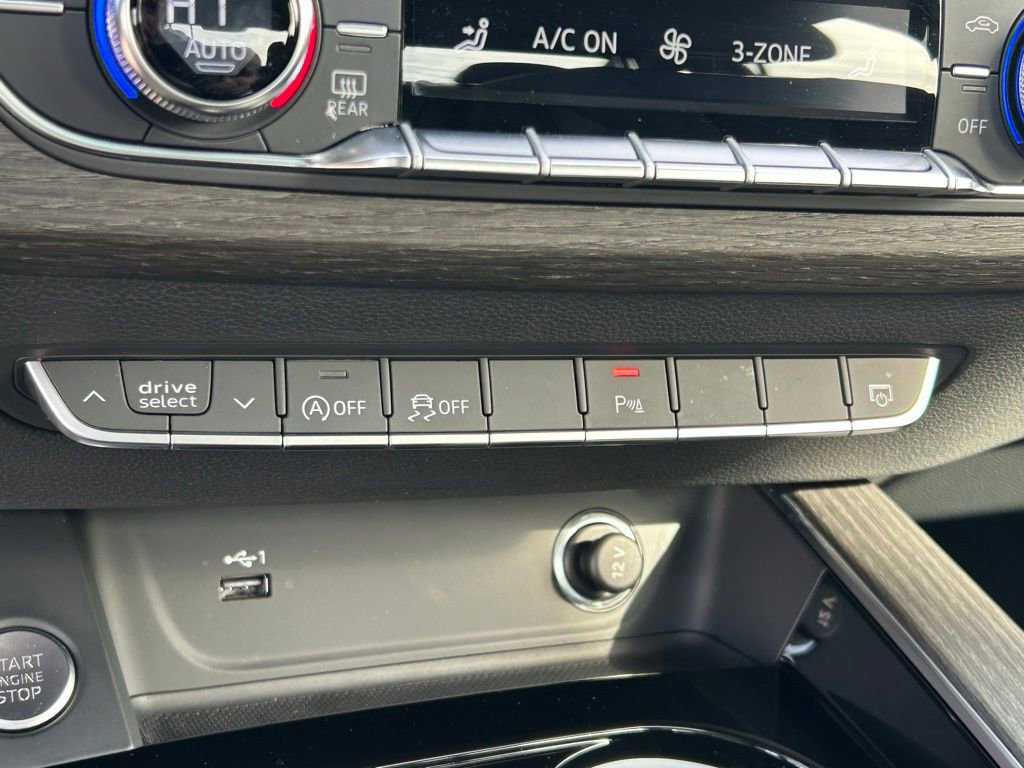 Used 2023 Audi A4 2.0T Premium Plus w/ Premium Plus Package image 34