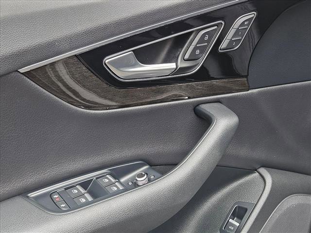 Used 2019 Audi Q7 3.0T Prestige w/ Prestige Package image 11