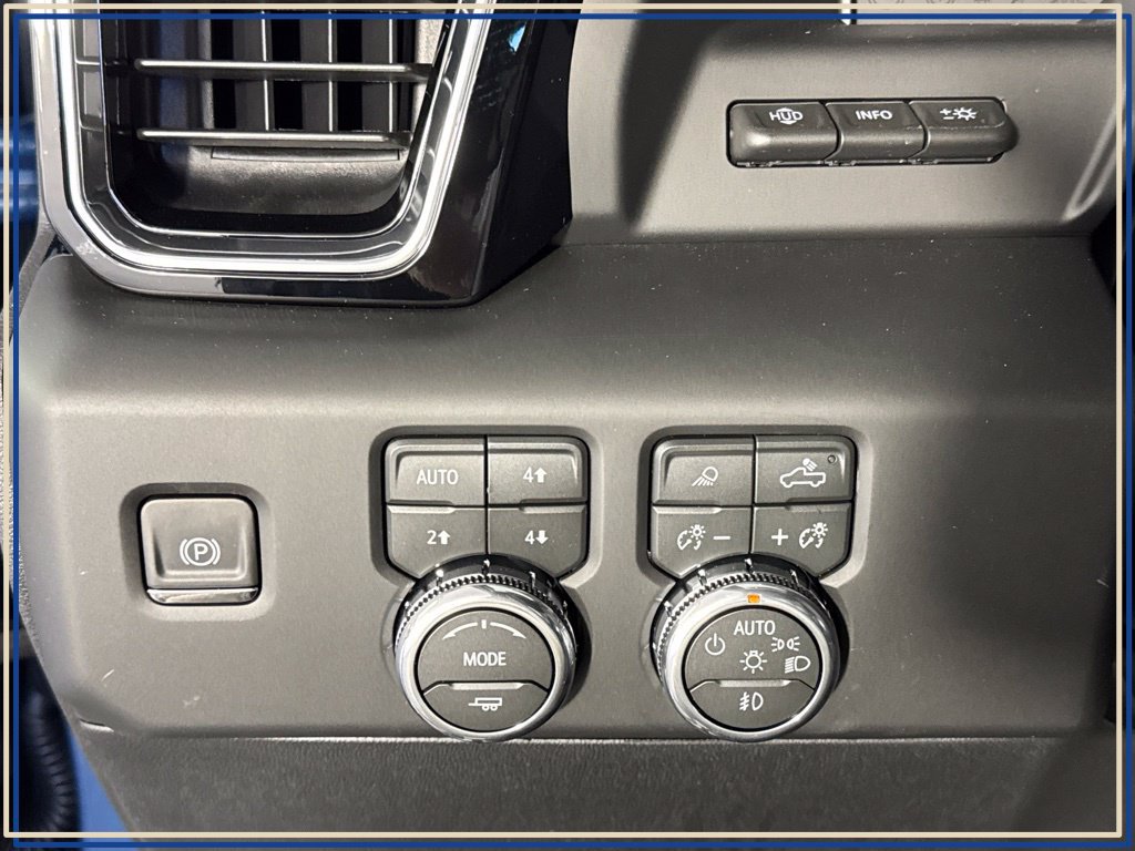 New 2026 GMC Sierra 3500 Denali Ultimate AWD/4WD image 18